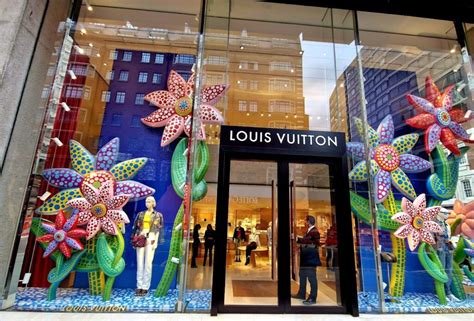 how many louis vuitton stores in the world|Louis Vuitton european locations.